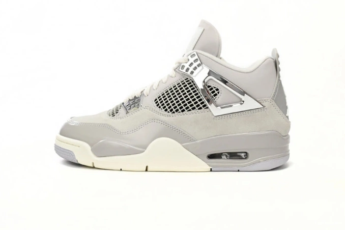 Kick Theory 4 AQ9129-001 WMNS Air Frozen Jordan Moments 0807